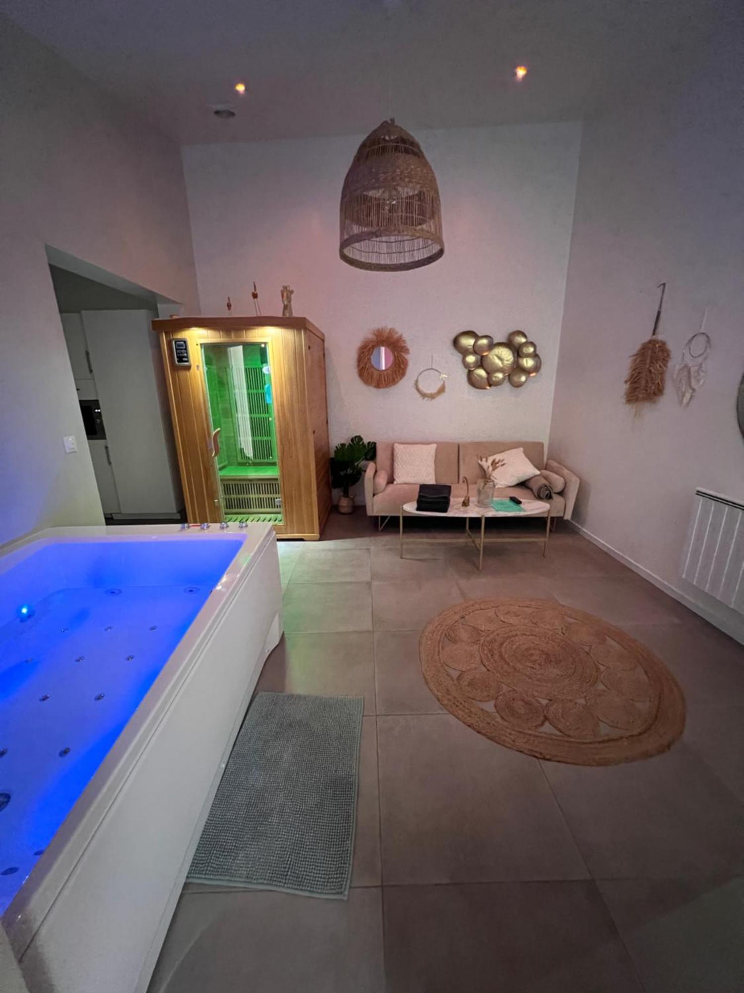 Spa Jungle Le Mesnil-Saint-Denis エクステリア 写真