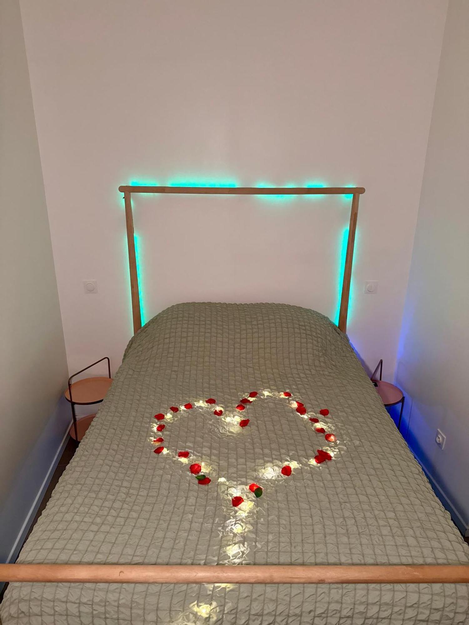 Spa Jungle Le Mesnil-Saint-Denis エクステリア 写真